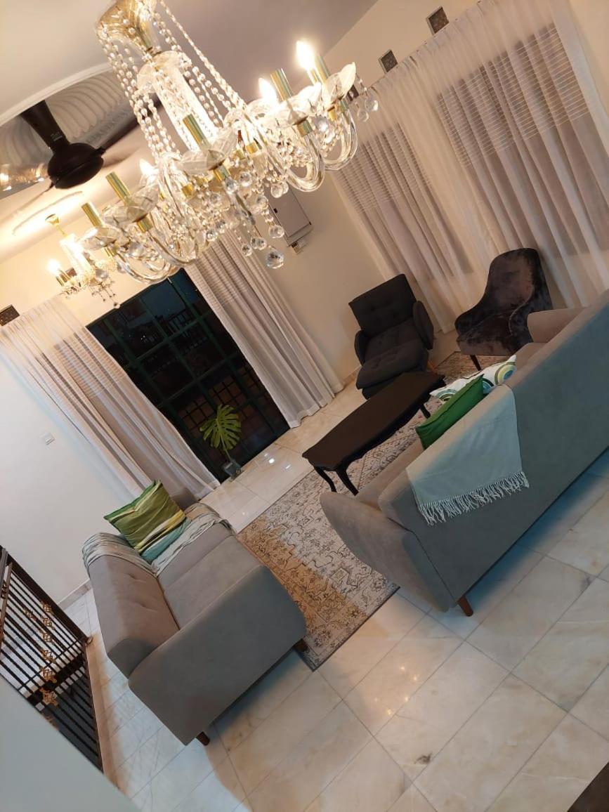 Tinjau150-Klcc View Private Pool Bungalow- Islam Guest Ampang  Exterior photo